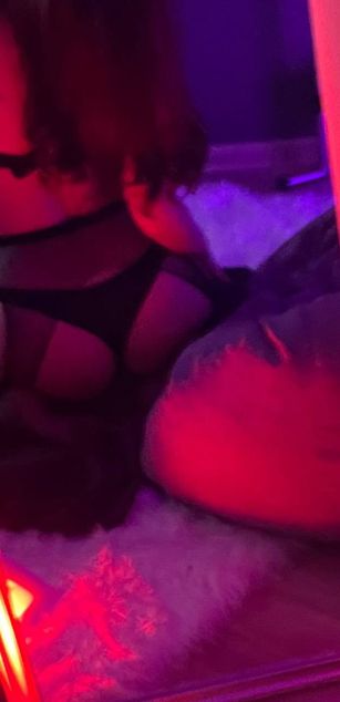 Model - Jia Lissa deepthroat