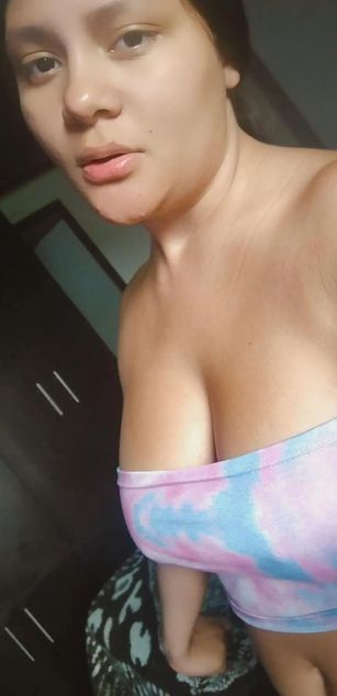 Model - ALLYSON sexy