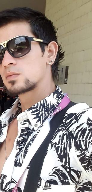 Model - Luckysex couple