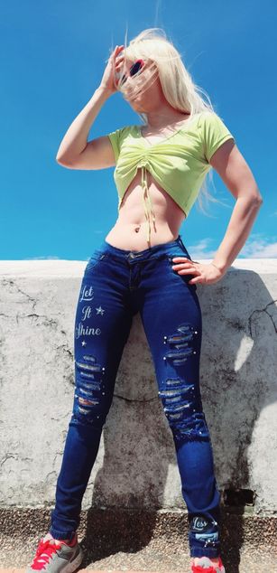 Model - Dasly Sunshine deepthroat