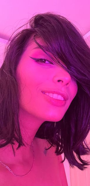 Model - DeuxGold dirtytalk