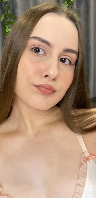 Model - EllenBennet blowjob