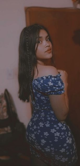 Model - Sofia Candela latina