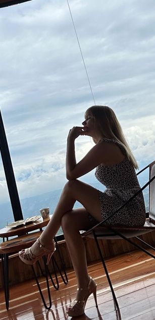 Model - sharith deepthroat