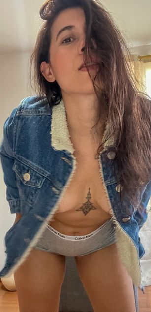 Model - Emily Miller lingerie