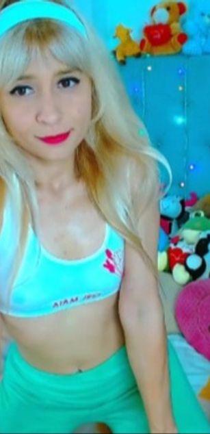 Model - Dasly Sunshine deepthroat