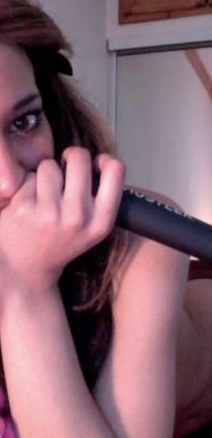 Model - Courtney Page 2