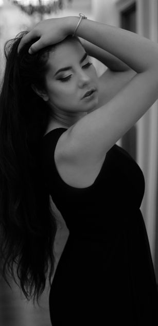 Model - ErikaMellody young