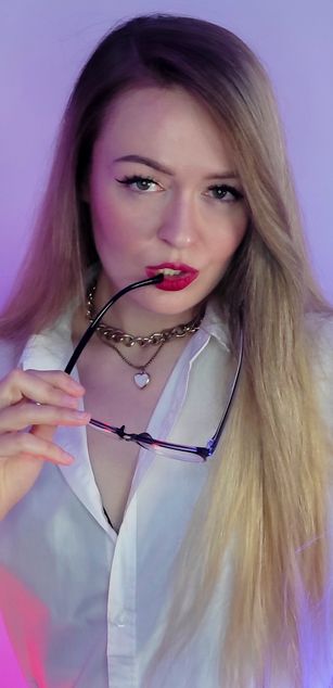 Model - Jena Affectionate Mistress cuckold