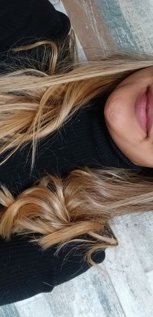 Model - Nani23 Blonde