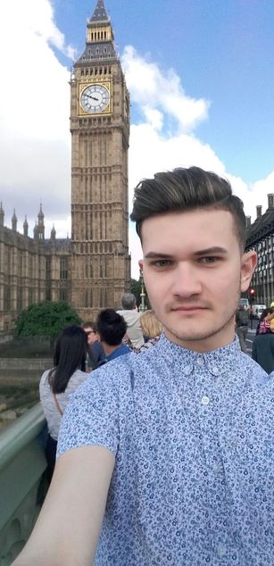 Model - RonnieDice 2