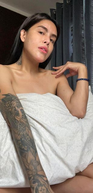 Model - MadocVentura striptease