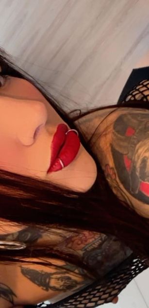 Model - Nina Danger deepthroat