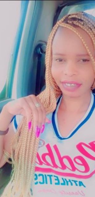 Model - RoseKA-Amo23 Ebony