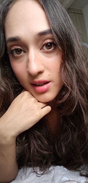 Model - Sylvie Gomez deepthroat