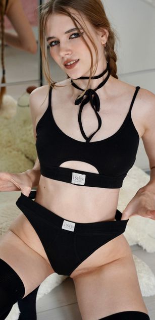 Model - Megan Elfie toys