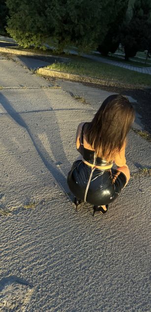 Model - AnaHathor domination