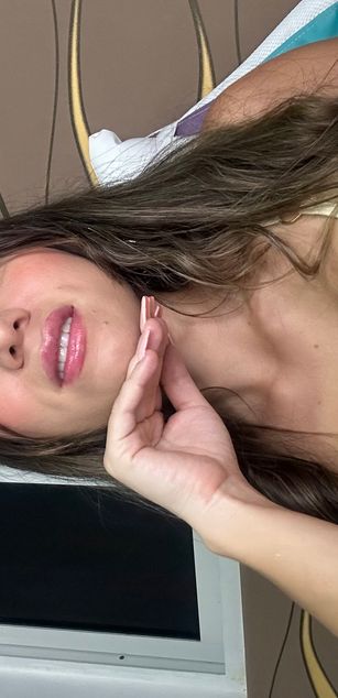 Model - Veronica Hot blowjob