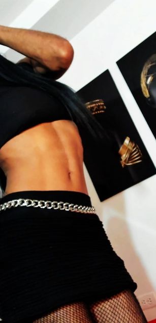 Model - Deboradickhard bigballs