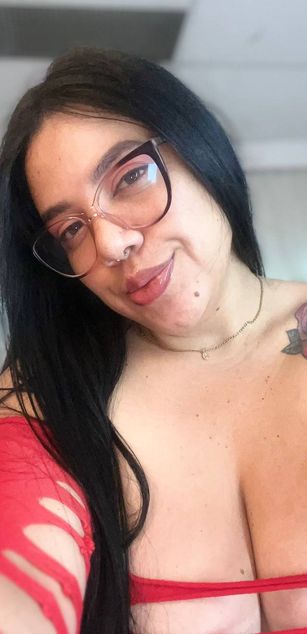 Model - dreabusty hairypussy