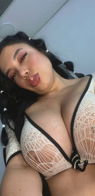 Model - dreabusty hairypussy