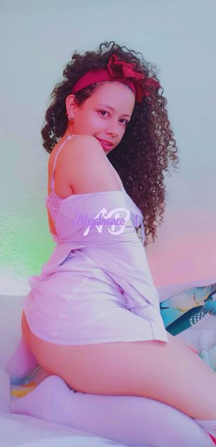 Model - Alejabianco_1 deepthroat