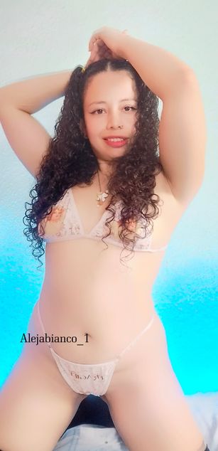 Model - Alejabianco_1 deepthroat