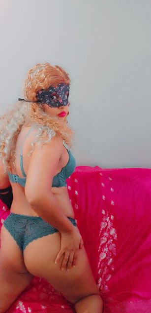 Model - MiaBlomxx roleplay