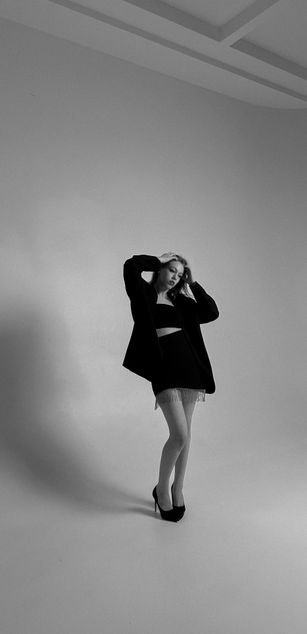 Model - BettyDaveis sexy