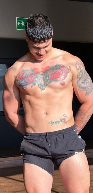 Model - Camilo Florez bigcock