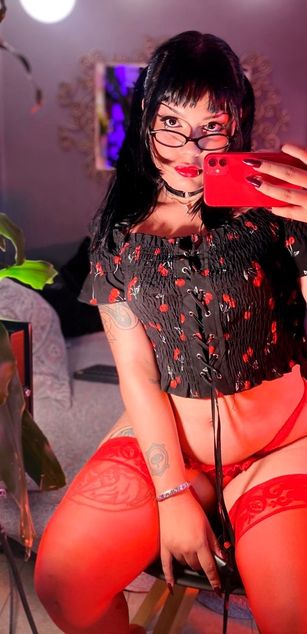 Model - Luana Marcielo deepthroat