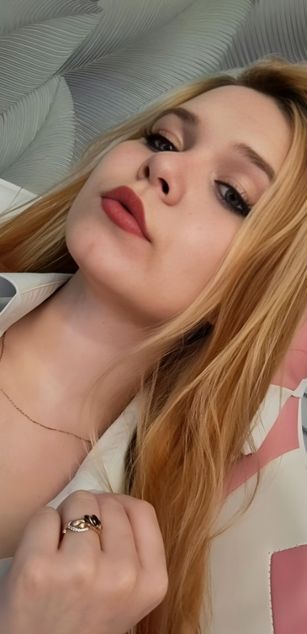 Model - Milla striptease