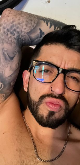 Model - Ryan Morbid bigcock