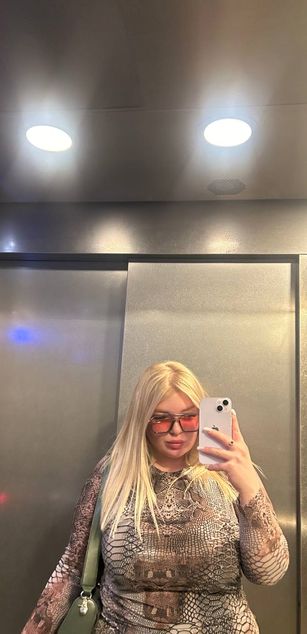 Model - odriolsen blowjob