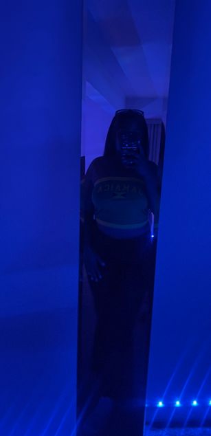 Model - richoffeka findom