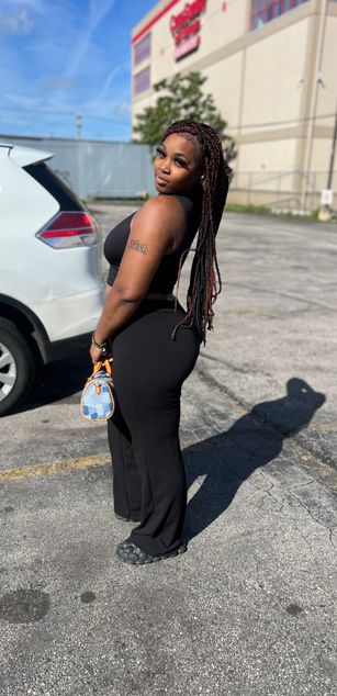 Model - richoffeka findom