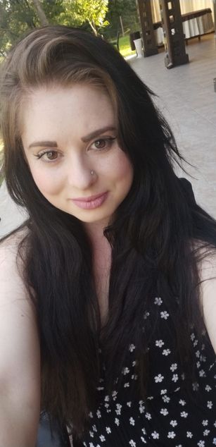 Model - VivianTatum joi