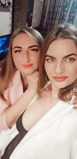 Model - LilyDolly69 boobs