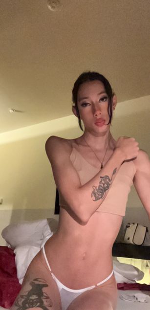 Model - Doja Alice Soto Mejia bigass