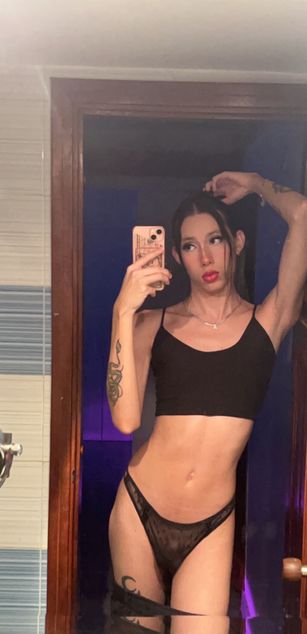 Model - Doja Alice Soto Mejia bigass