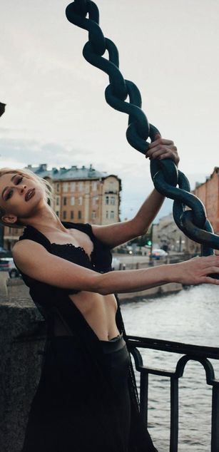 Model - Frances York fetish