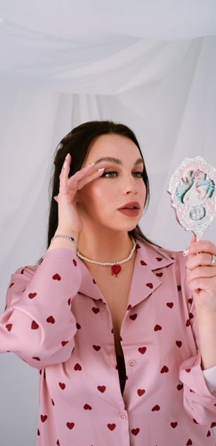 Model - Luna Night blowjob