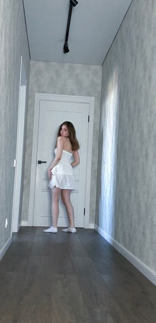 Model - Amanda White bigtits