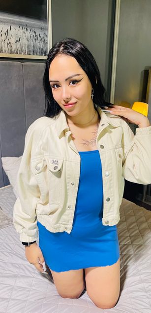 Model - KIM dirtytalk