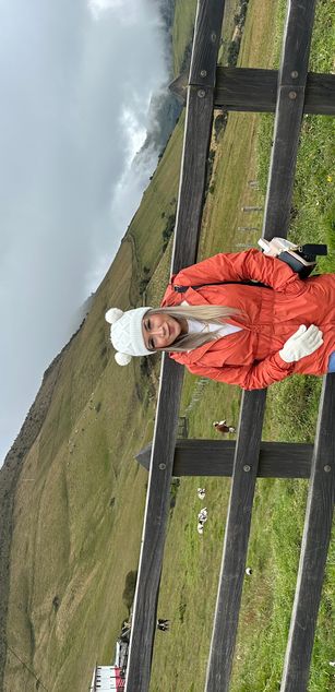 Model - Laura Duque deepthroat