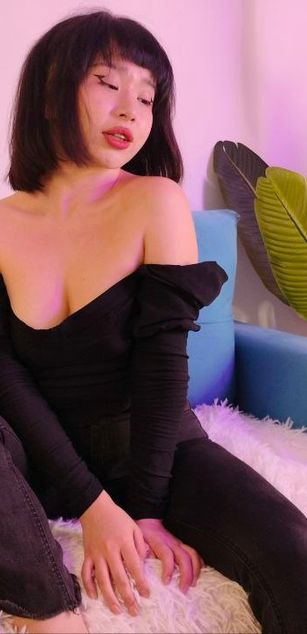 Model - EveLove blowjob