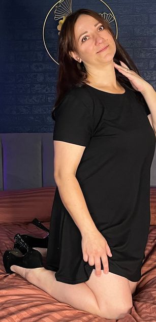 Model - Ilona bigass