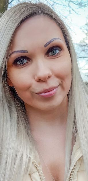 Model - Goddess Barbie Femdom Hottie bigtits