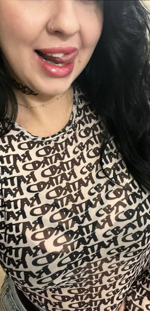 Model - YummyMari beautiful