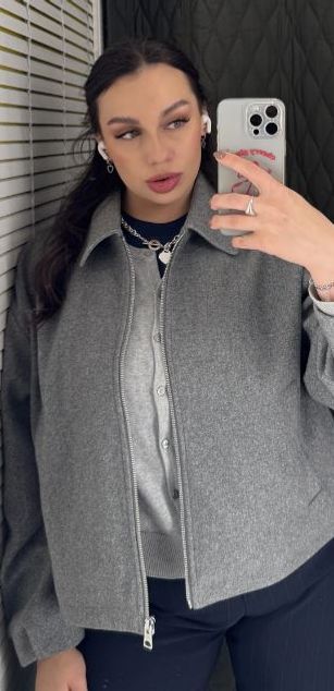 Model - Luna Night blowjob